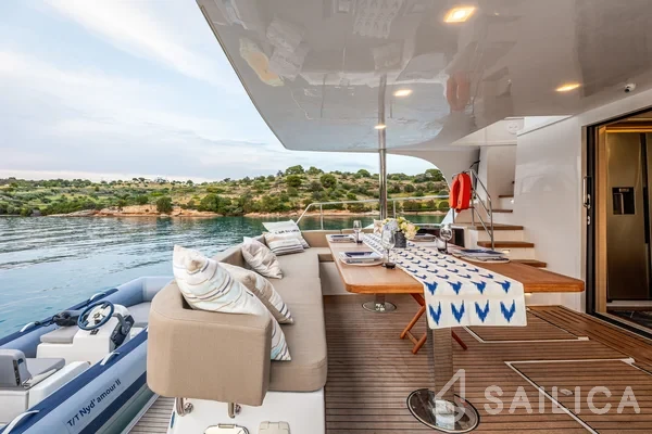 Aventura 14 Power - Yacht Charter Sailica