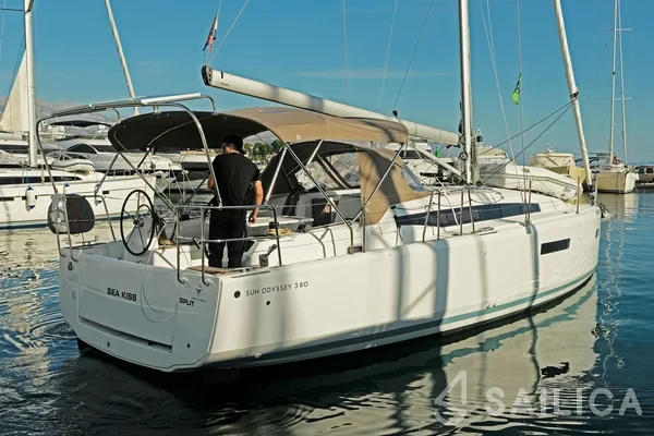 Sun Odyssey 380 - Yacht Charter Sailica