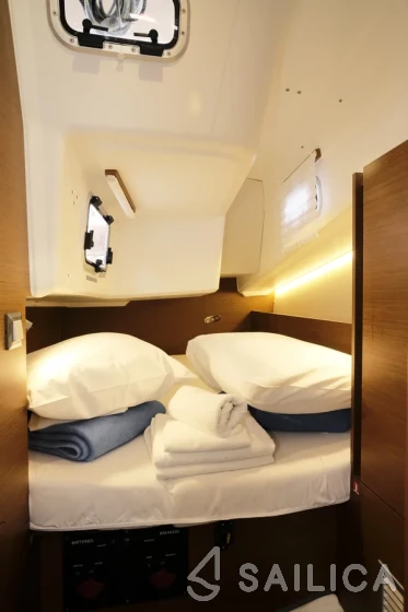 Sun Odyssey 380 - Yacht Charter Sailica