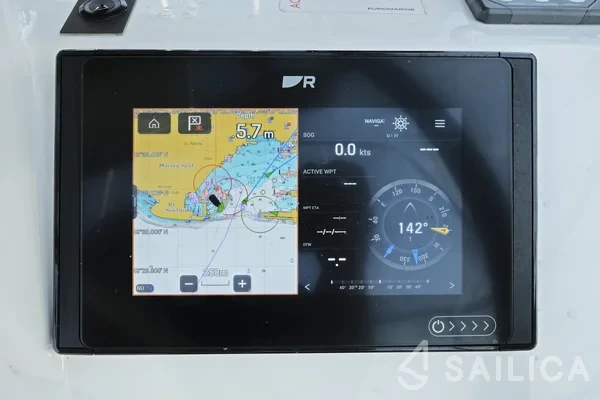Sun Odyssey 380 - Photo #30 Sun Odyssey 380 - Yacht Charter Sailica