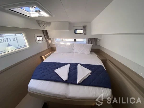 Lagoon 42 - Yacht Charter Sailica
