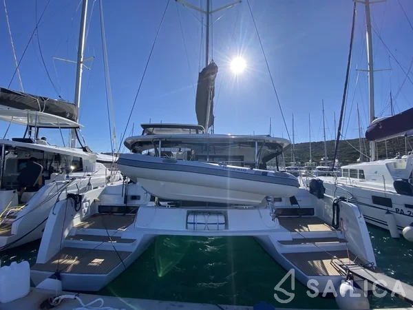 Lagoon 42 - Yacht Charter Sailica