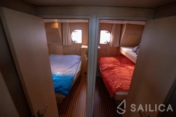 De Drait DeLuxe 42 - Yacht Charter Sailica