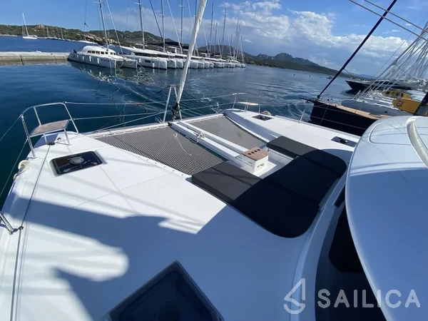 Lagoon 46  - Yacht Charter Sailica