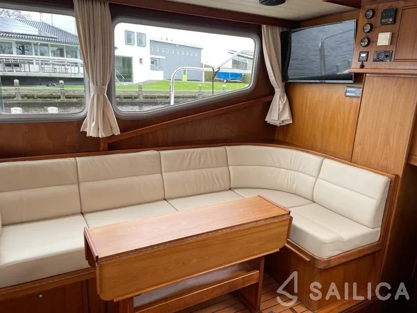 Hemmes 1400 - Yacht Charter Sailica