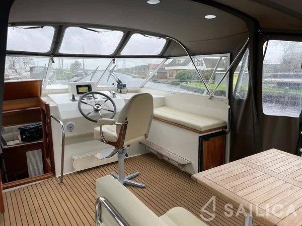 Hemmes 1400 - Yacht Charter Sailica