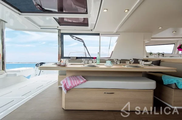 Bali 5.4. - Yacht Charter Sailica