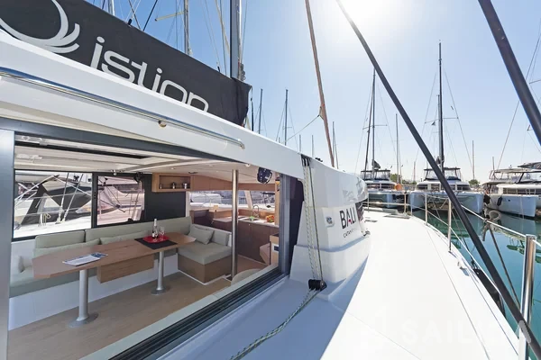 Bali Catsmart - Yacht Charter Sailica