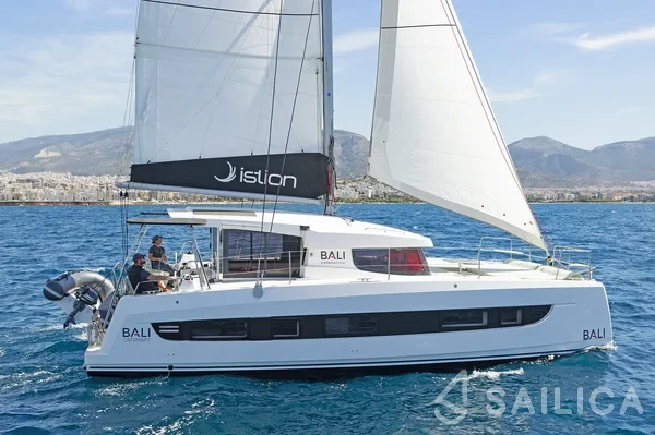 Bali Catsmart - Yacht Charter Sailica