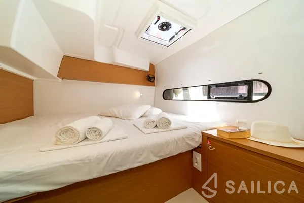 Excess 11 - Yacht Charter Sailica