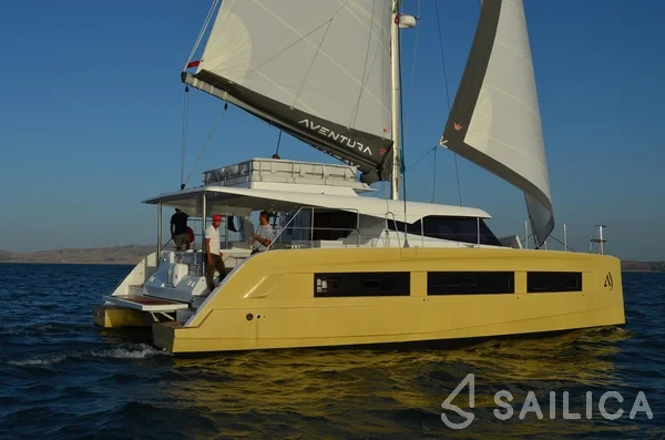 Aventura 45 - Yacht Charter Sailica