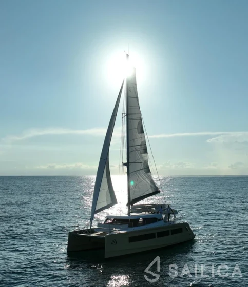 Aventura 45 - Yacht Charter Sailica