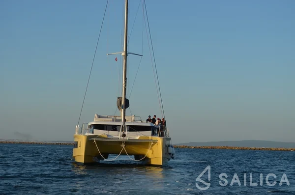 Aventura 45 - Yacht Charter Sailica