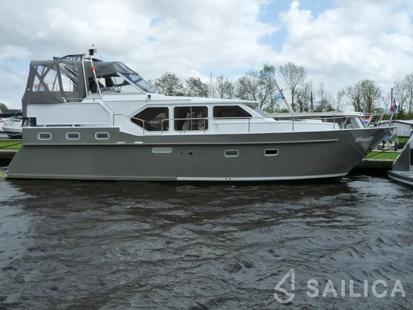 Funcraft 1200 - Yacht Charter Sailica