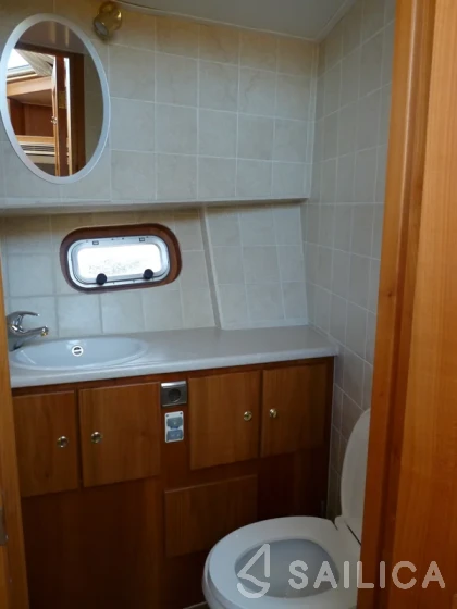 Funcraft 1200 - Yacht Charter Sailica
