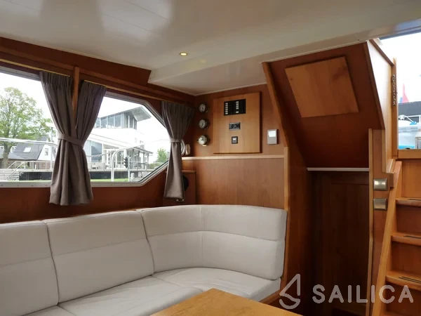 Funcraft 1200 - Yacht Charter Sailica