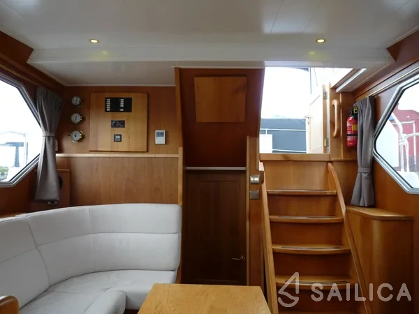 Funcraft 1200 - Yacht Charter Sailica