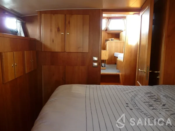 Funcraft 1200 - Yacht Charter Sailica