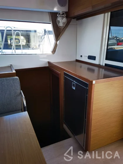 Lagoon 40 - Yacht Charter Sailica