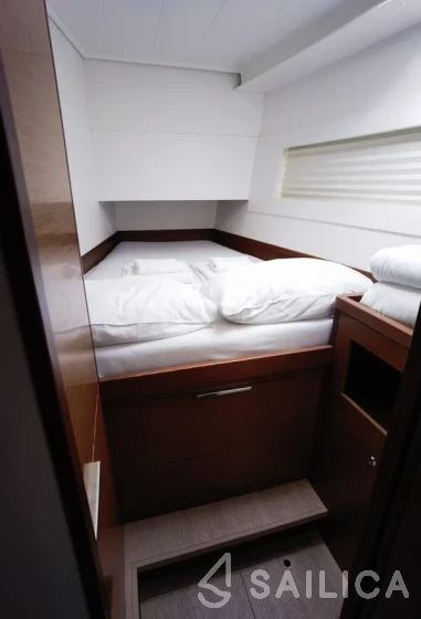 Lagoon 40 - Yacht Charter Sailica