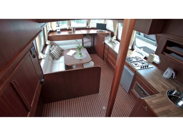 Holiday 1300 - Yacht Charter Sailica