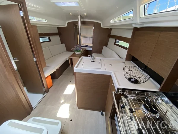 Oceanis 34.1 - Yacht Charter Sailica