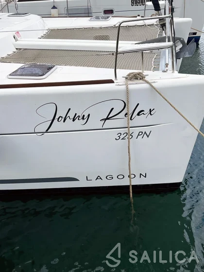 Lagoon 380 S2 - Yacht Charter Sailica