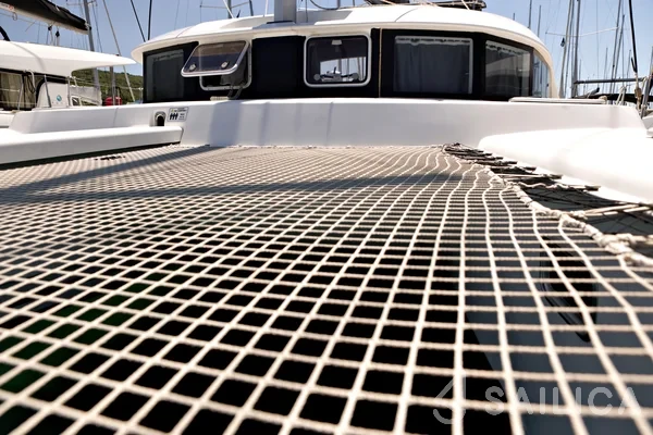 Lagoon 380 S2 - Yacht Charter Sailica