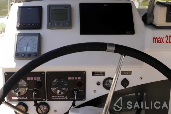 Lagoon 380 S2 - Yacht Charter Sailica