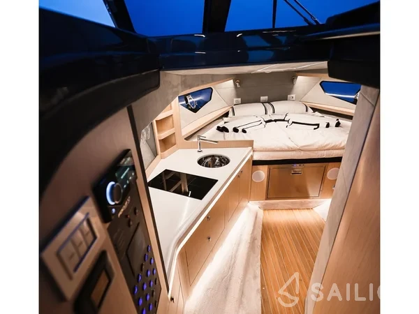 Focus Forza 37 - Yacht Charter Sailica