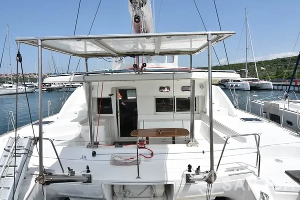 Lagoon 440 - Yacht Charter Sailica