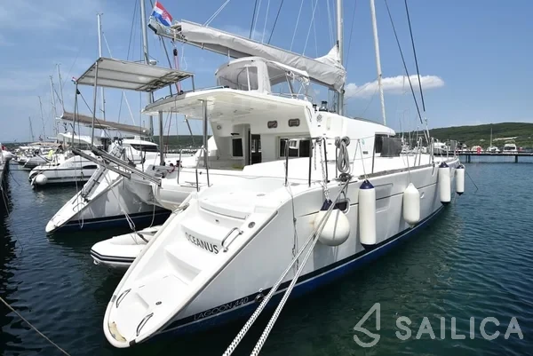 Lagoon 440 - Yacht Charter Sailica