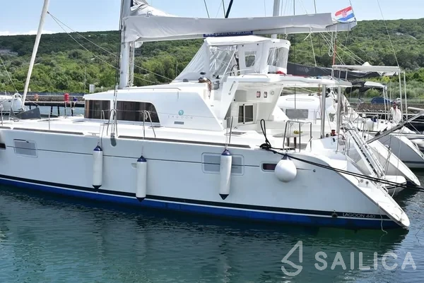 Lagoon 440 - Yacht Charter Sailica
