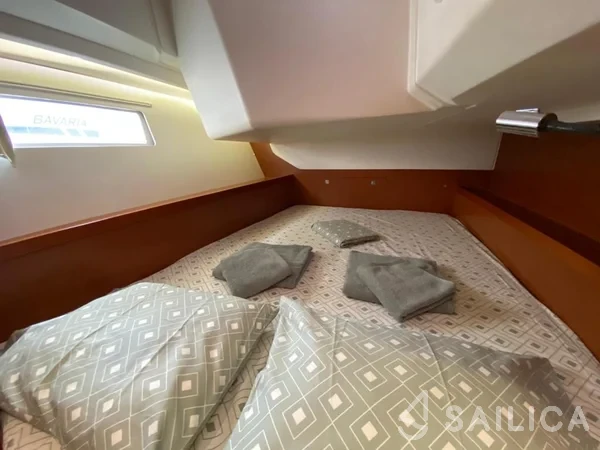 Oceanis 41 - Yacht Charter Sailica
