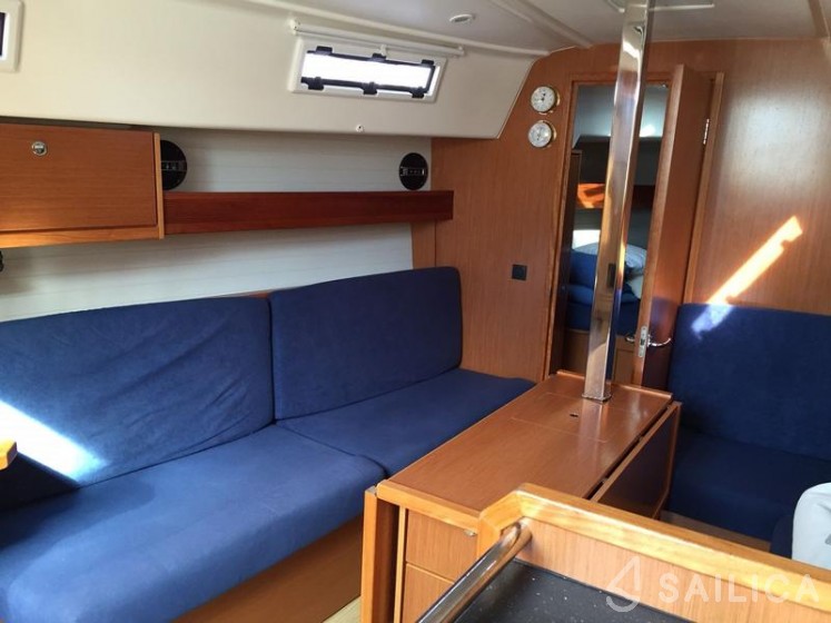 Bavaria Cruiser 33 - Yacht Charter Sailica