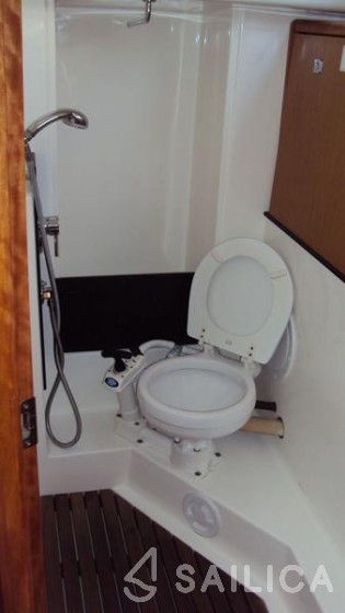 Bavaria Cruiser 33 - Yacht Charter Sailica