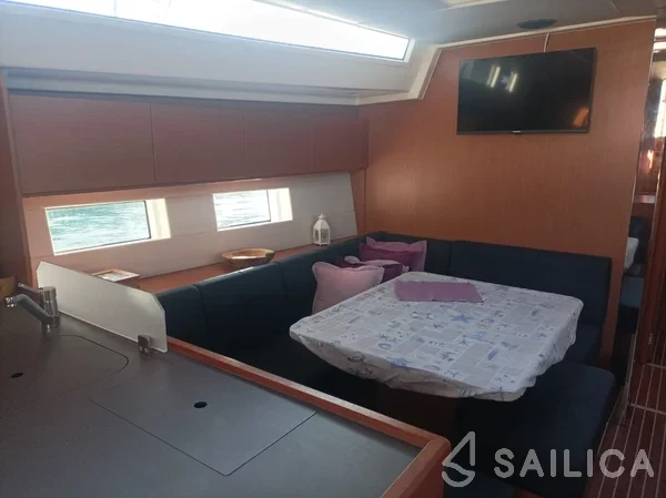 Bavaria C50 - Yacht Charter Sailica