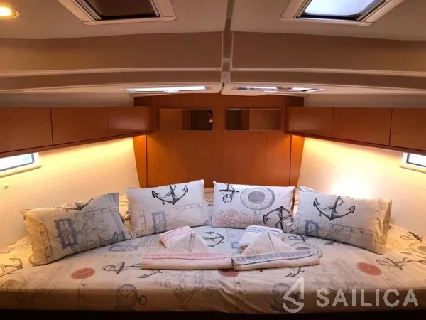 Bavaria C50 - Yacht Charter Sailica