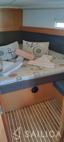 Bavaria 37 Cruiser - Yacht Charter Sailica