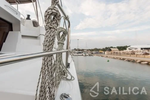 Bali 5.4. - Yacht Charter Sailica