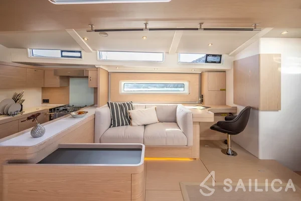 Oceanis 60 - Yacht Charter Sailica
