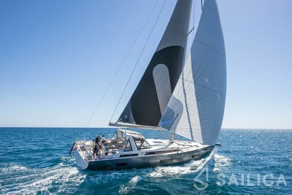 Oceanis 60 - Yacht Charter Sailica