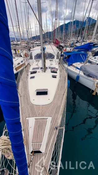 Oceanis 423 Clipper - Yacht Charter Sailica