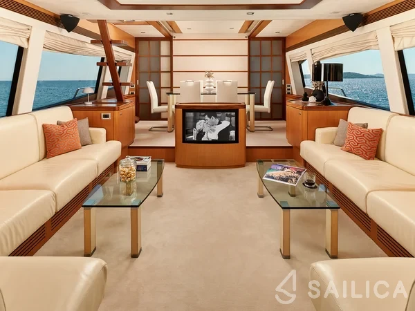 Ferretti 730 - Yacht Charter Sailica