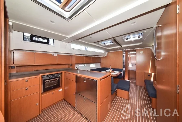 Bavaria 45 Cruiser - Yacht Charter Sailica