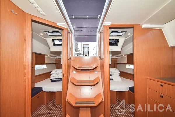 Bavaria 45 Cruiser - Yacht Charter Sailica