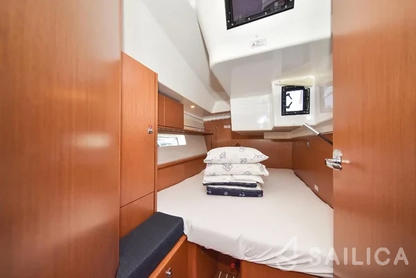 Bavaria 45 Cruiser - Yacht Charter Sailica