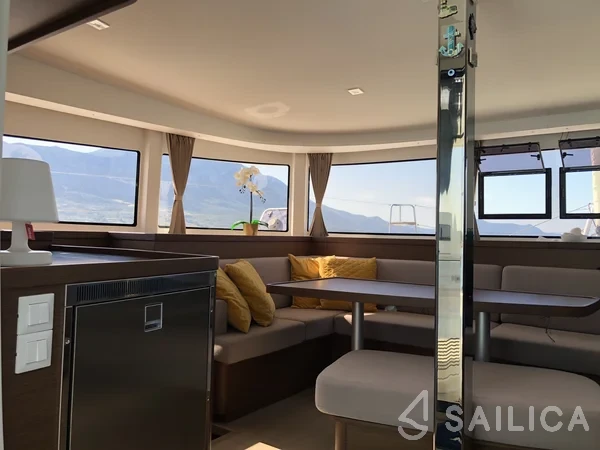 Lagoon 42 - Yacht Charter Sailica
