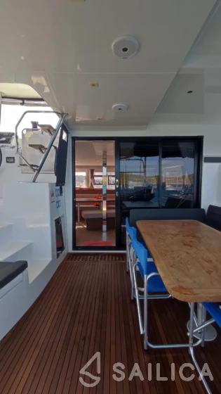 Lagoon 42 - Yacht Charter Sailica
