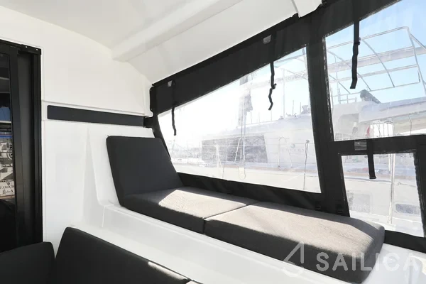 Lagoon 42 - Photo #66 Lagoon 42 - Yacht Charter Sailica